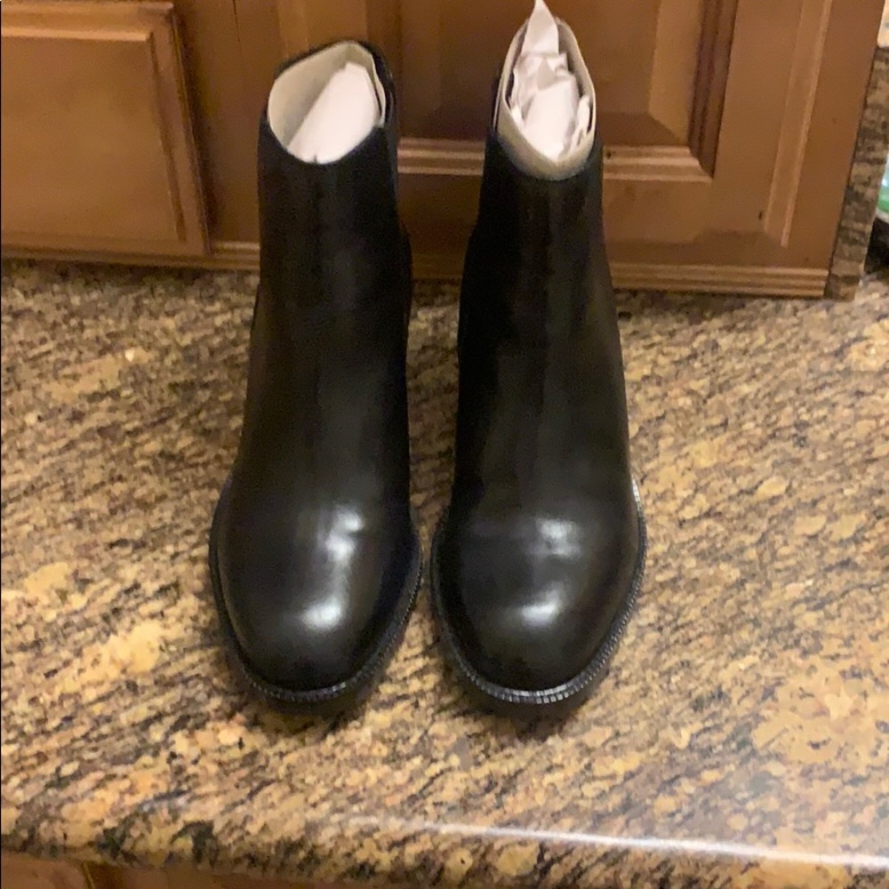 NWT Clark’s Mascarpone Bay Ankle Boots